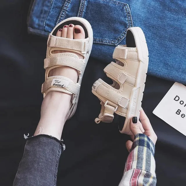 Chic Daisy Flowers Platform Sandals