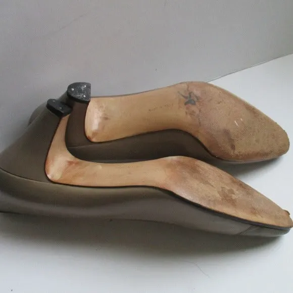 Ferragamo Sophisticated Almond Toe Taupe  Grn Khaki